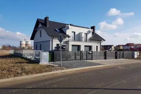 Bliźniaki / Szereg